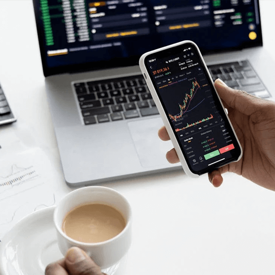 NeoripaniuPro Krypto-Investment-Experten-Team